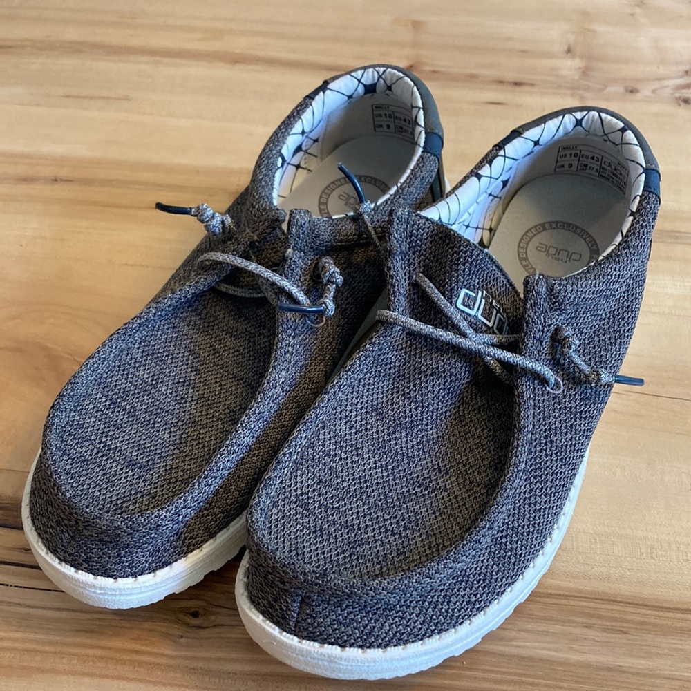 Men’s Hey Dude shoes
